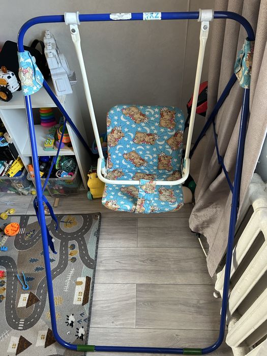 Продам качелю