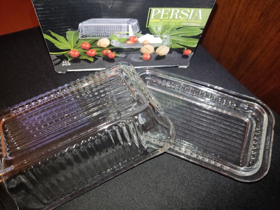 Стеклянная маслёнка, вместительная