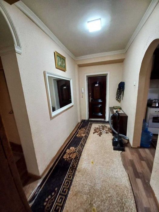 Chorsu markazidan uy