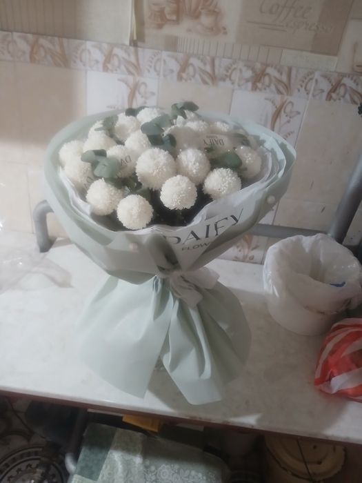 Арзан бағаға гүлдер бар