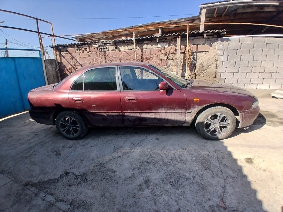 Митсубитси галант