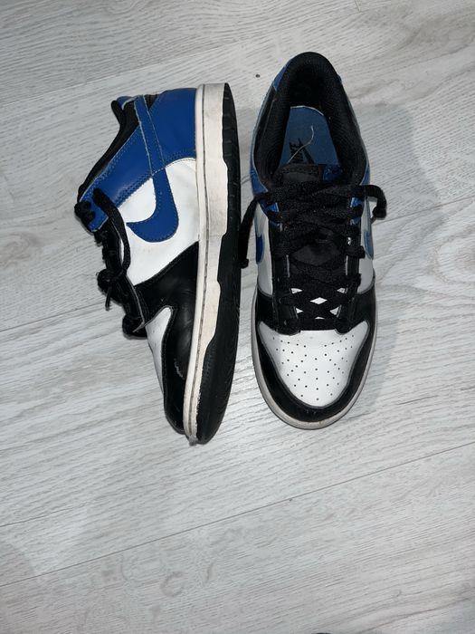 Papuci nike dunk pe albastru