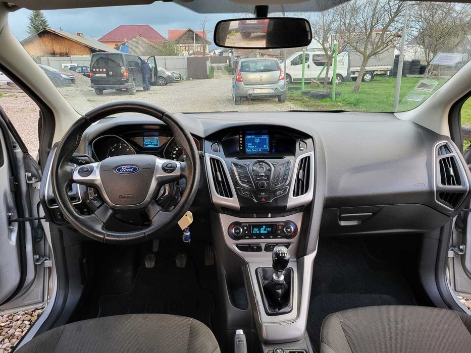 Ford Focus 1.6 euro 5 Model Ghia
