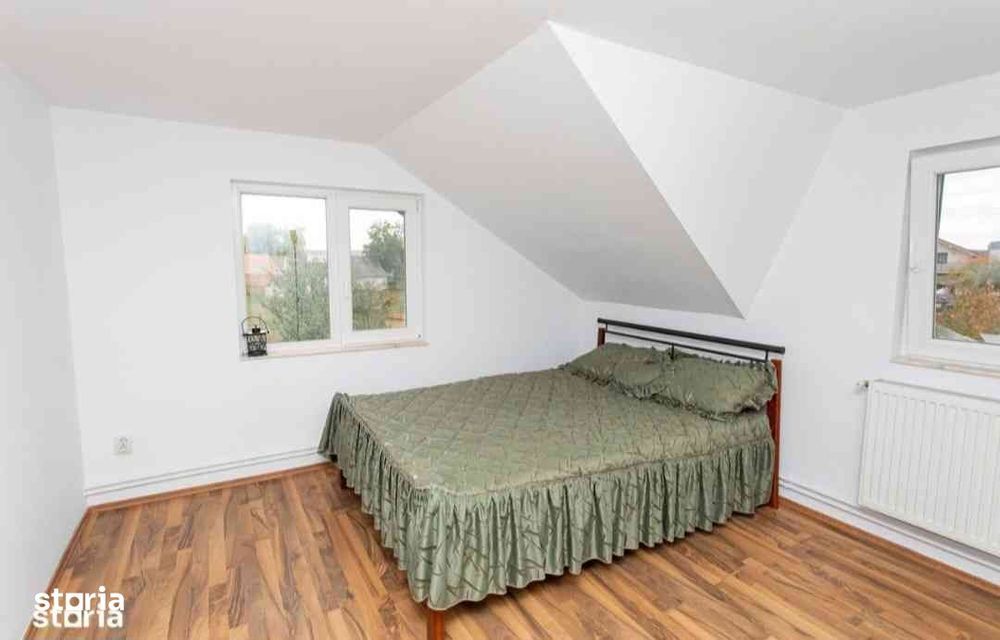 Vilă  Parter+ Mansardă Santandrei mobilată utilată