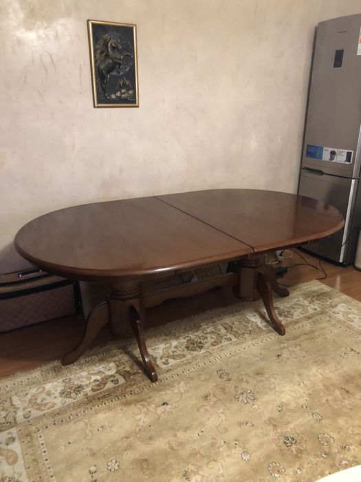 Продам стол