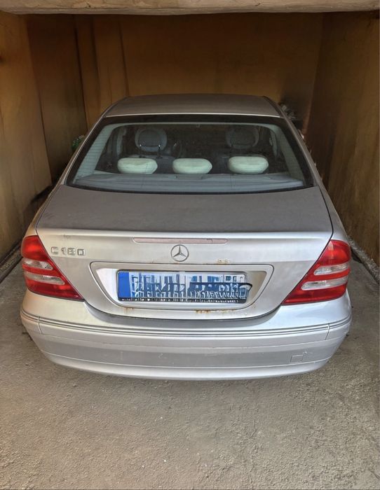 Mercedes C180- se vinde in starea curenta.  Nu porneste! Cititi anuntu