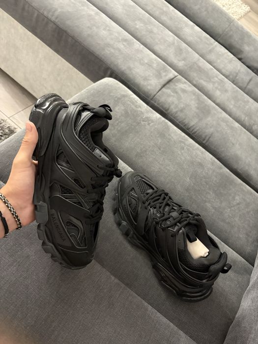 Balenciaga Track