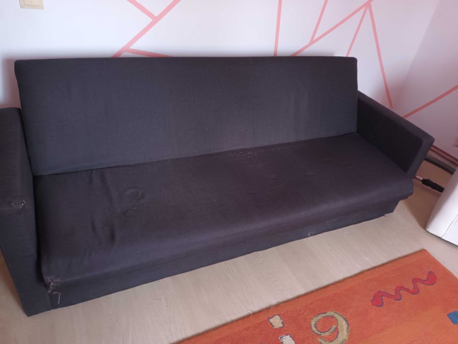 Vand canapea stare buna