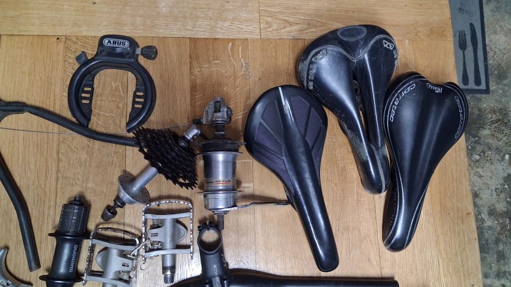 Diverse piese de biciclete