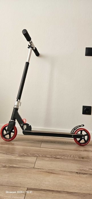 Продам Самокат б/у