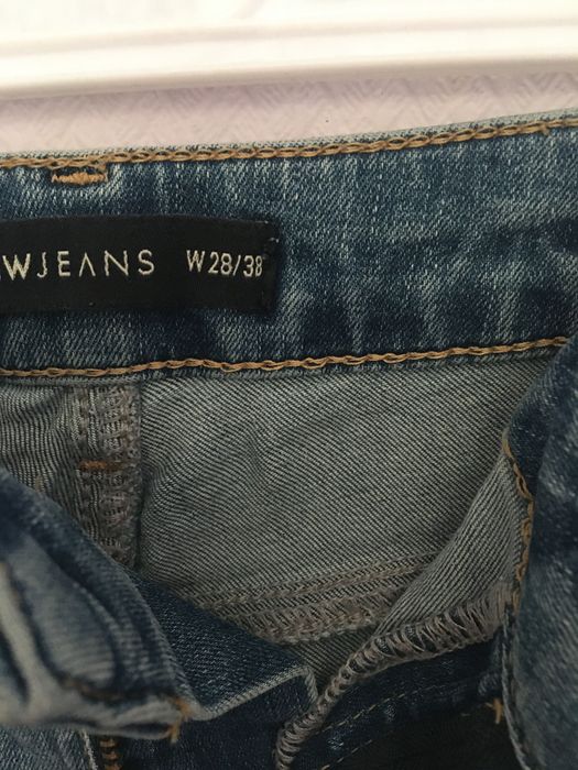 Джинсы женские разные