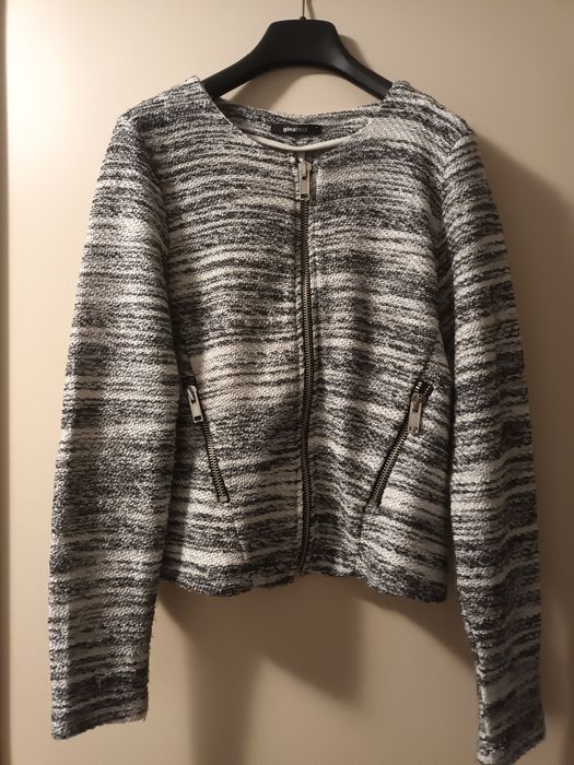 Дамско сако      .