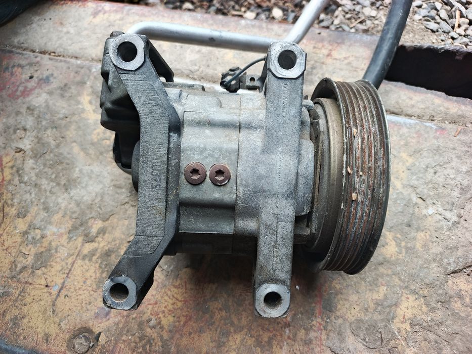 Компрессор кондиционера Nissan Bluebird Sylphy