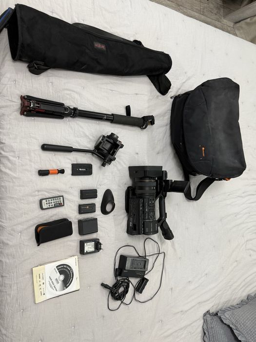 Видеокамера Sony NX Cam 5E