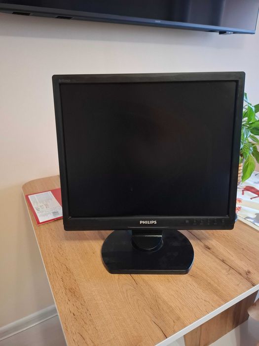Монитор Philips "17"
