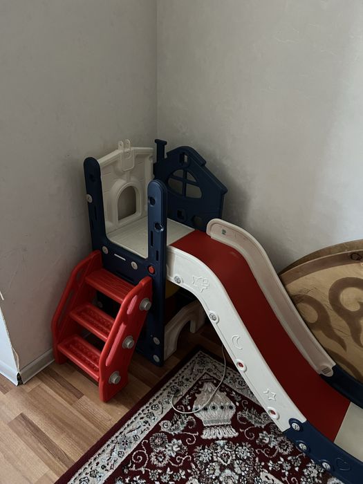 Продам детскую горку