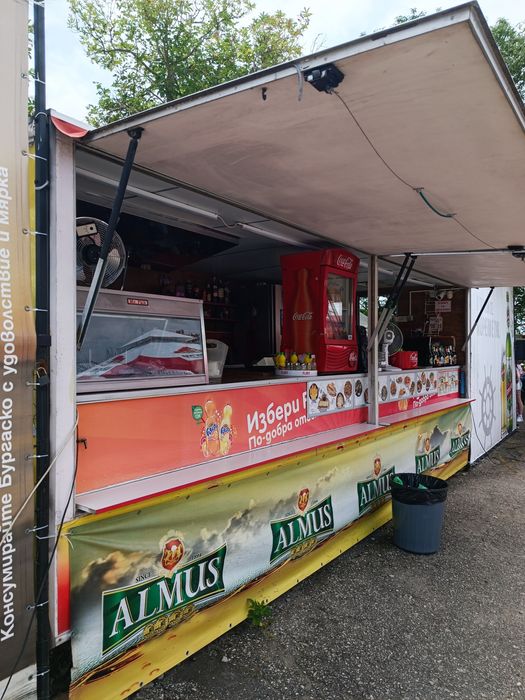 Търговска каравана заведение