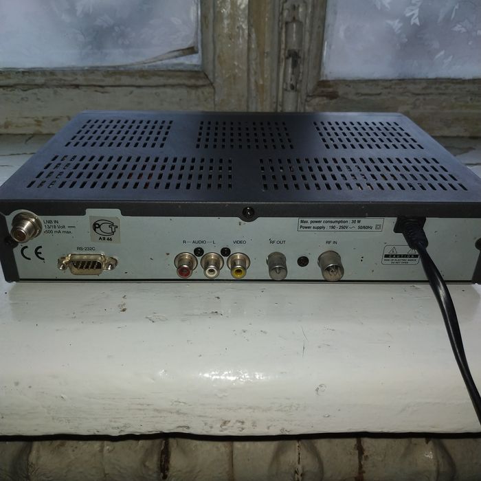 Цифрофой тюнер HUMAX F1-ACE  70 тыс.сум