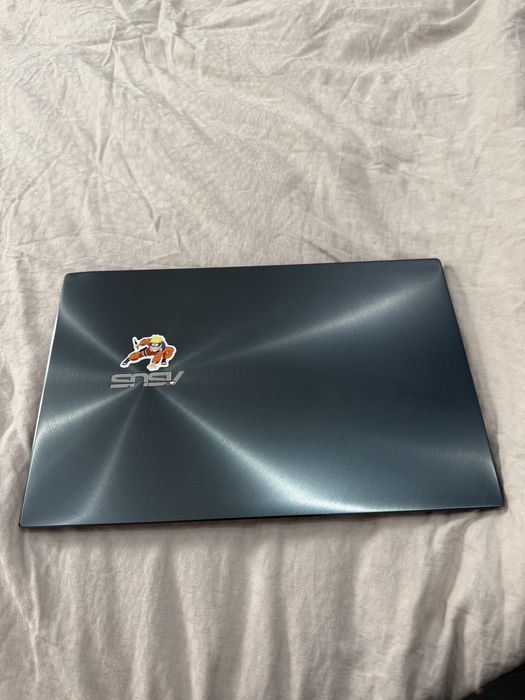 Asus zenbook Um425Q SSD:512gb ryzen 5