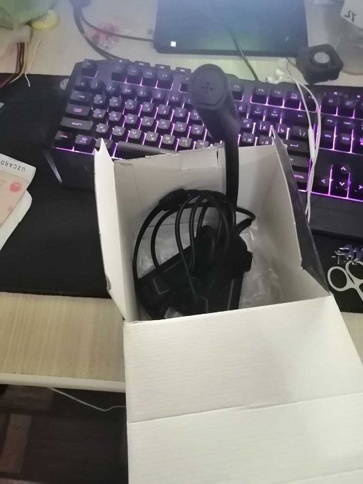 Продам микрофон Defender GMC200