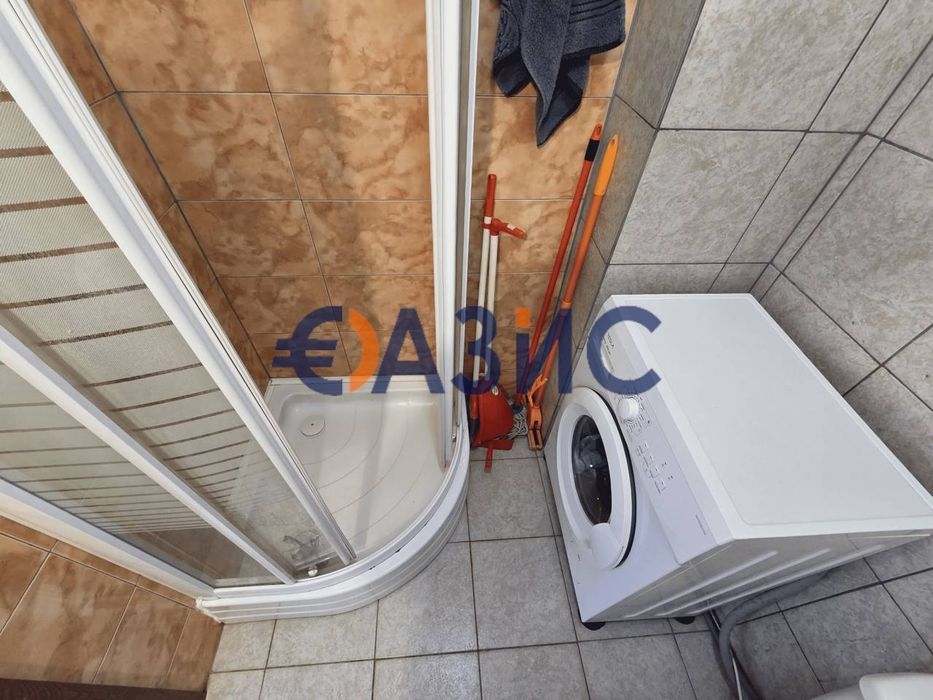 Продава се Двустаен апартамент в к.к. Слънчев бряг - 51 кв.м за 1177 €/кв.м - Снимка #11