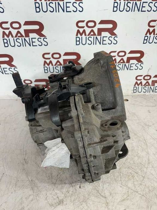 Dezmembrari Cutie de viteza RENAULT MASTER 2.3 tractiune fata cod piesa PF6054 sau 320107483R