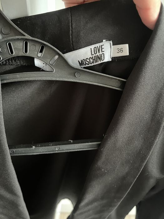 брендовый пиджак moschino