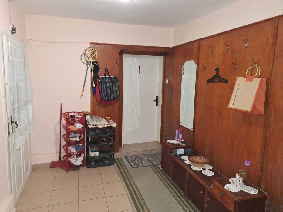 Продава се Тристаен апартамент в Плевен, 9-ти квартал - 95 кв.м за 895 €/кв.м - Снимка #11