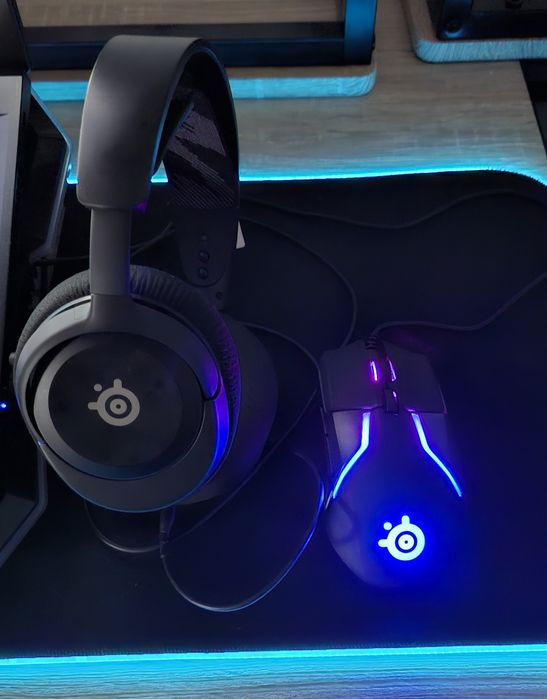 Acer Nitro V15 RTX 4050 i7 Gaming Setup Complet / SteelSeries / RGB