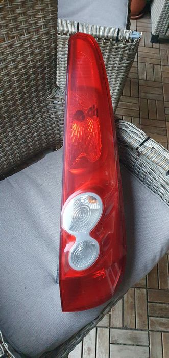 Lampa stop spate / capac bara spate Ford Fiesta