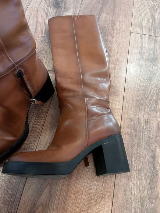 Кожени ботуши Зара