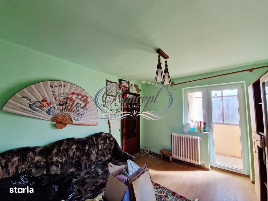 Apartament cu potential, orientare sud-est, 2 balcoane, zona Parang
