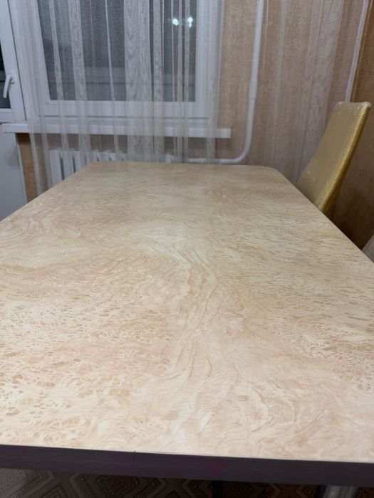 Стол кухонный 140 на 80