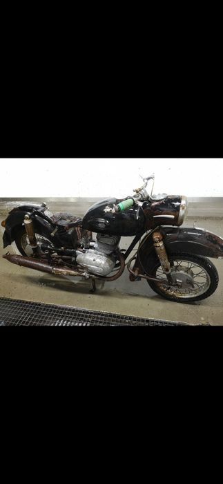 Vând mz es 175 cu atas plus unul fara atas