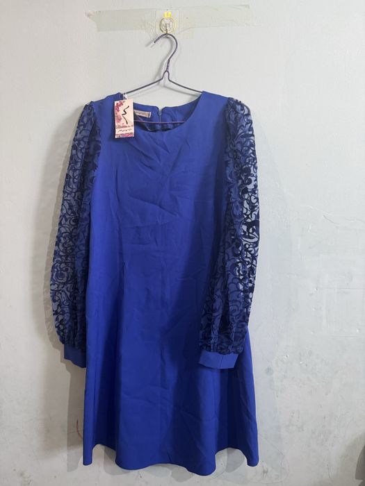 Новое платье с длиным рукавом