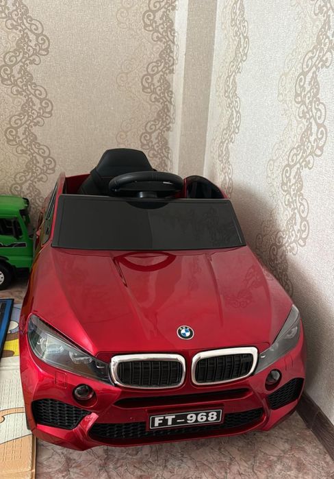 Электромобиль BMW