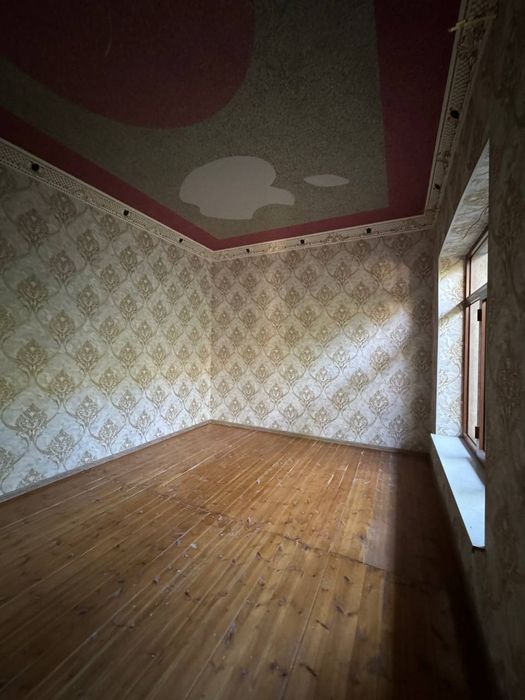 ВДОЛЬ ДОРОГИ.Срочно продаётся дом.