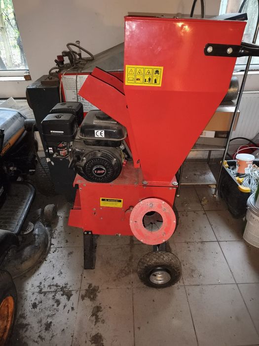 Tocător de crengi pe benzină Breckner Germany 7 CP (76 kg) - Model AYS001