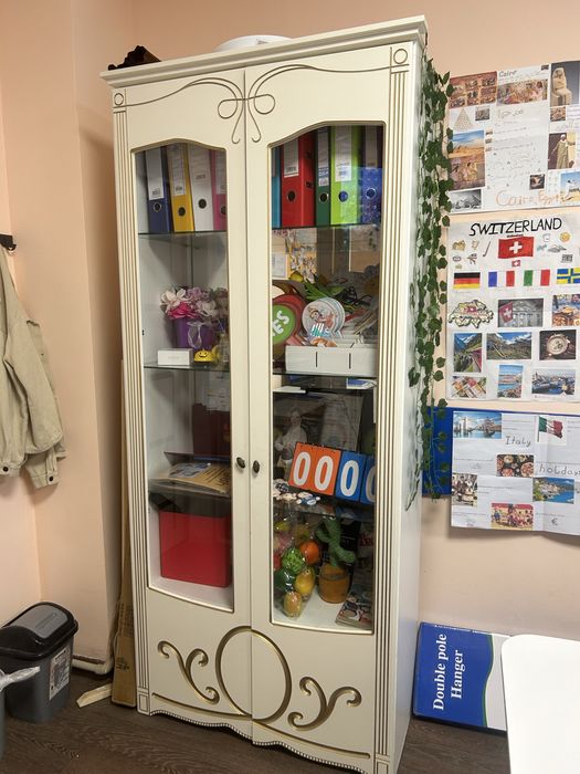 Продам вещи в кабинете