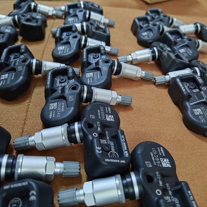 TPMS Датчици за Toyota pmv107k pmv-c210 c215 pmv-e100 pmv

**Подобрете