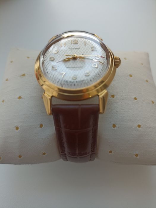 Продам часы СССР