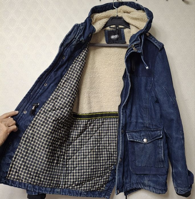 Куртка в хорошем состоянии