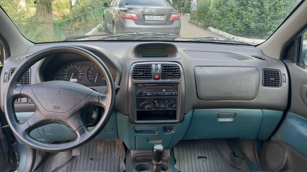 Продам Mitsubishi Space Star 2001 г