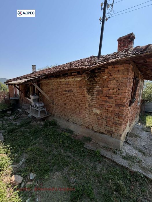 Къща в Ловеч, област-гр.Троян площ 110 цена 43000