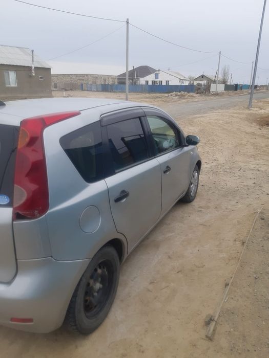 Продаю машину ниссан нот