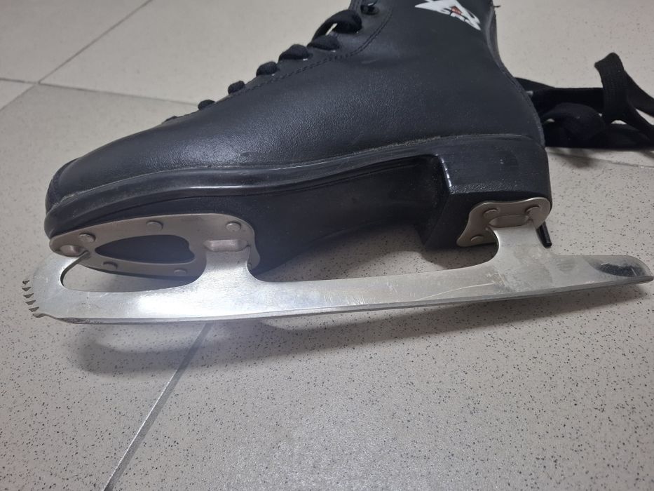 Продаётся коньки