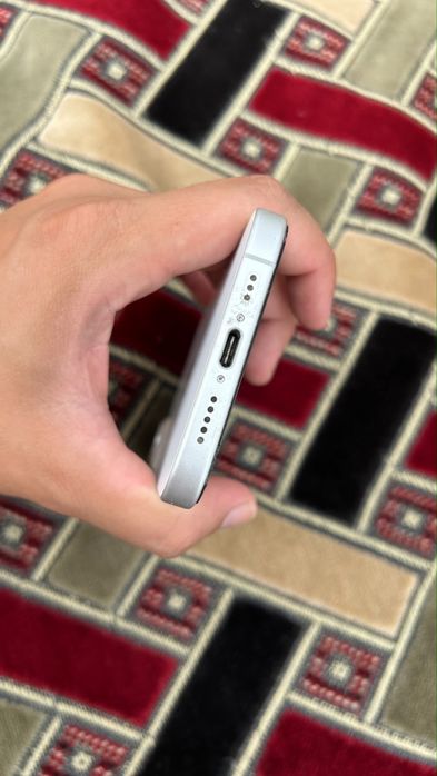 iPhone 16 с гарантией