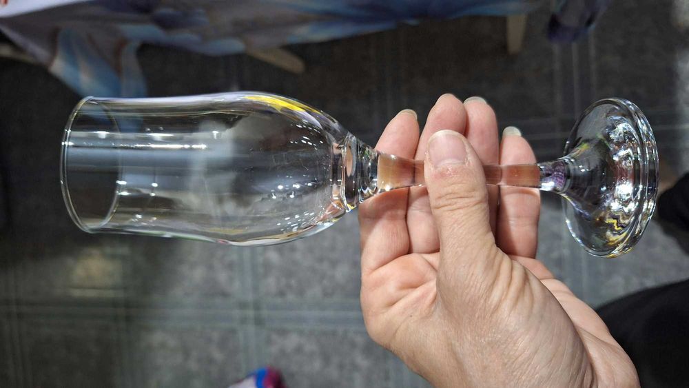 Стаканы--Фужеры для шампаского.