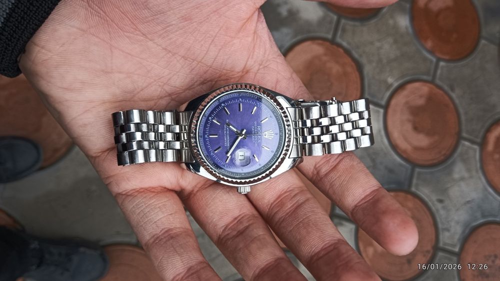 Rolex soat sotiladi (kopiya)