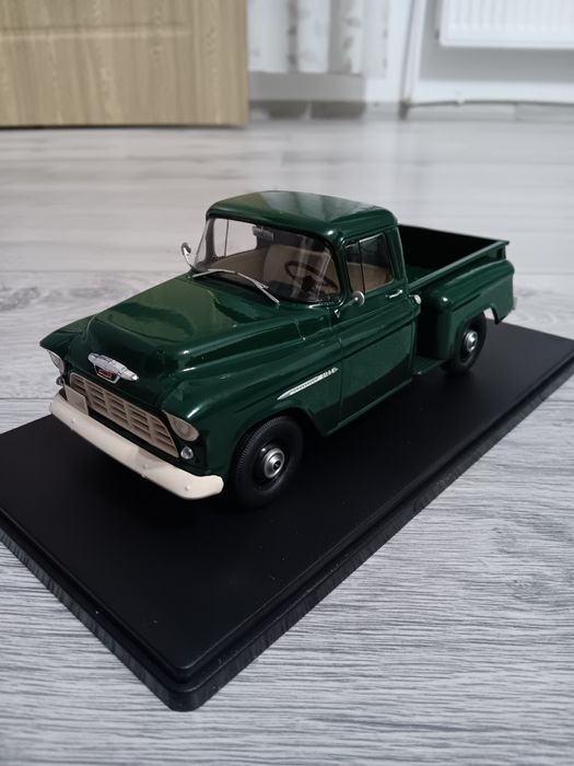 Macheta Chevrolet 3100  1 24